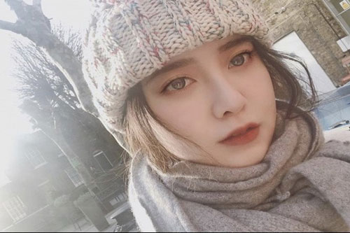 Chính thức sang Anh du học, Goo Hye Sun vẫn không quên nhắc đến chuyện ly hôn với Ahn Jae Hyun