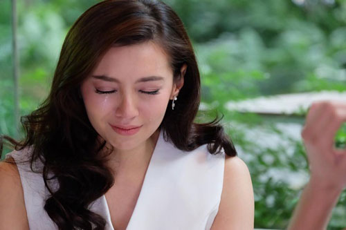 Ngã giá trăm triệu để đổi lấy tự do, nửa năm sau chồng cũ lê lết xin quay lại, nhưng phản ứng của tôi khiến anh ta ngỡ ngàng