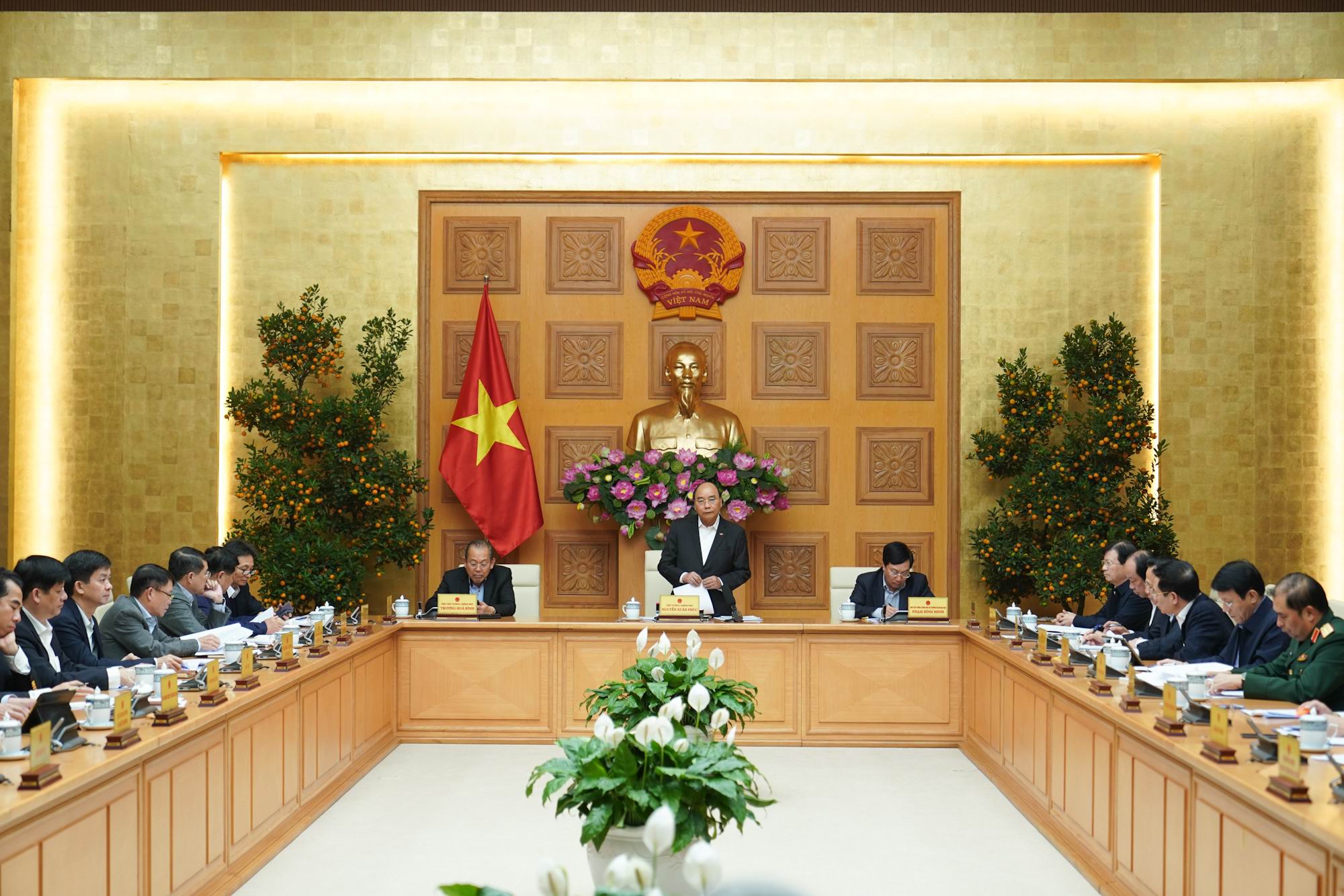 Thủ tướng yêu cầu các ngành, các địa phương phát động các nhà máy, xí nghiệp, siêu thị, các danh lam thắng cảnh, di tích hoạt động bình thường. Thủ tướng yêu cầu các ngành, các địa phương phát động các nhà máy, xí nghiệp, siêu thị, các danh lam thắng cảnh, di tích hoạt động bình thường.
