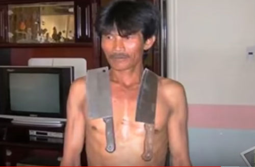 CLIP: Những dị nhân kỳ lạ ở Việt Nam, chỉ nghe thôi đã "rợn" hết cả người