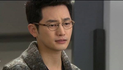 Nghẹn ngào đến trào nước mắt khi thấy bát cơm ở cữ của vợ lúc nửa đêm