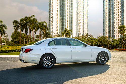 Chi tiết Mercedes-Benz E200 Exclusive 2020 giá 2,290 tỷ tại Việt Nam