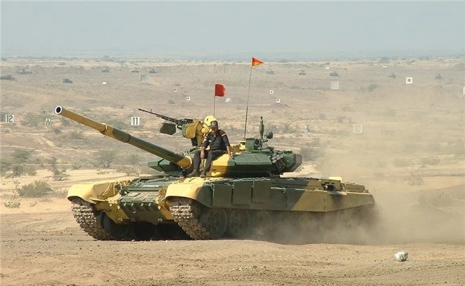 Viet Nam lieu co co hoi tu san xuat xe tang T-90 giong nhu An Do khong?-Hinh-2