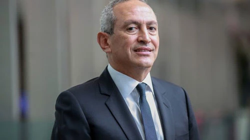 Nassef Sawiris  xếp ở vị trí thứ 2.