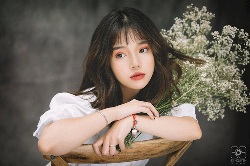 Hé lộ dàn nữ streamer Việt, tuổi đôi mươi đủ combo "nhà lầu, xe hơi"