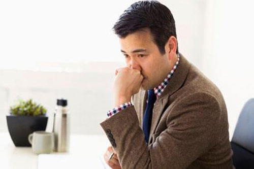 Tôi mệt mỏi vì tính thảo mai của vợ