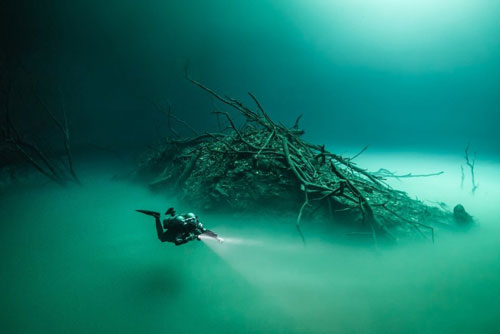 'Giật mình' vùng đất huyền thoại nằm trong hồ nước bí ẩn dưới lòng biển ở Mexico