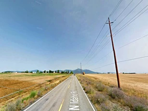 Nhân chứng ở kể lại chuyện UFO từ trên trời rơi xuống đất