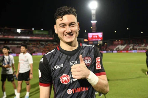 Văn Lâm sẽ tiếp tục là thủ thành số 1 của Muangthong United. Ảnh: Thai League.