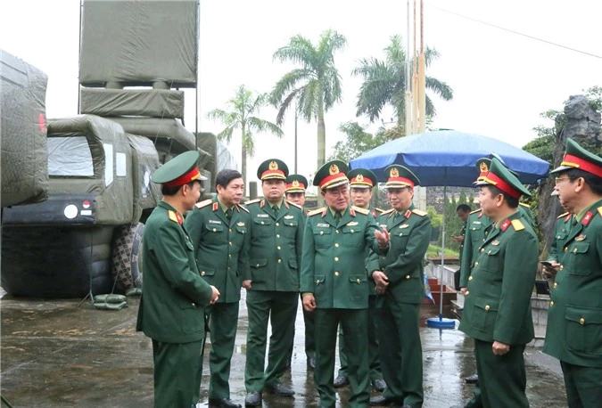 Viet Nam che tao thanh cong ten lua S-300, Spyder, tiem kich Su-30,... 