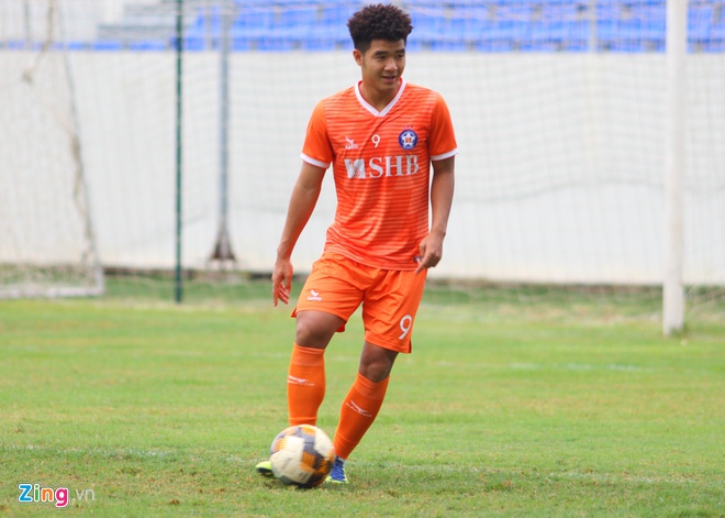 Hà Đức Chinh quyết thể hiện tốt để trở lại tuyển Việt Nam