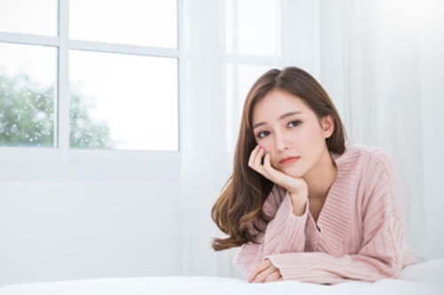 Chia tay bạn trai gia trưởng, tôi vẫn bị làm phiền