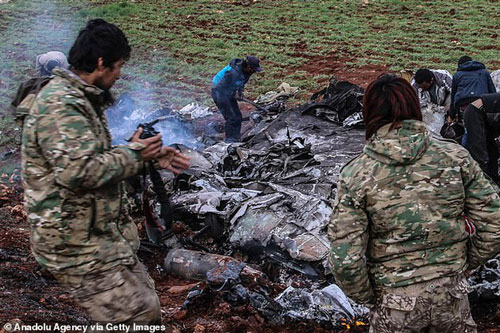 Thêm 1 máy bay trực thăng Syria bị bắn hạ