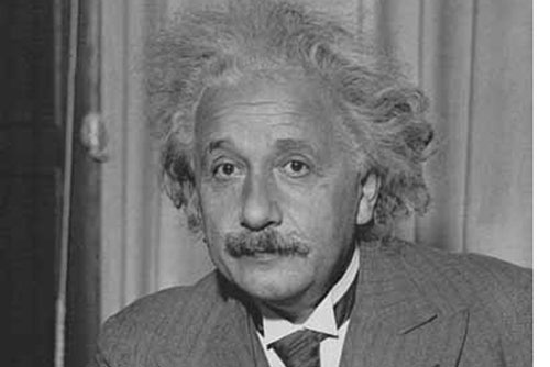 Mối tình bí mật của Einstein với nữ điệp viên Liên Xô