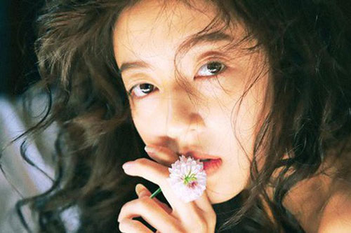 Phụ nữ sinh vào tháng âm lịch này sinh ra là để đem lại tài lộc cho chồng, con cháu 3 đời cũng được hưởng cuộc sống giàu sang phú quý