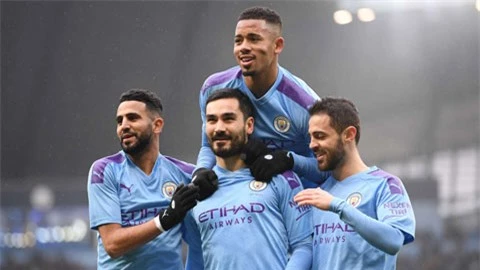 Man City sẽ bị cấm thi đấu 2 năm ở Champions League