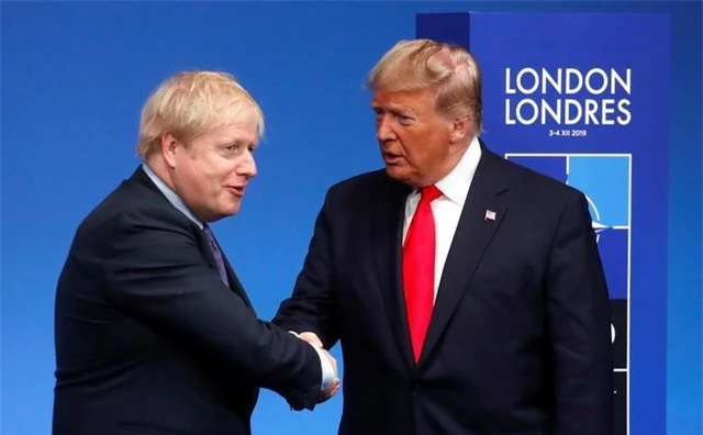 Thủ tướng Anh hoãn thăm Mỹ sau cuộc điện đàm gay gắt với ông Trump? - 1