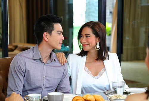 Chồng có bồ về chê bai vợ đủ điều, cô cười đáp một câu khiến anh sốc lên tận óc