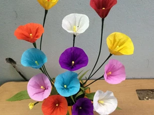 Clip: Hướng dẫn làm hoa bằng giấy đơn giản mà “cực đẹp”