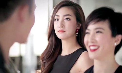 Phát hiện chồng cặp bồ, vợ không đánh ghen mà chỉ đưa cho một tờ giấy khiến chồng tím mặt