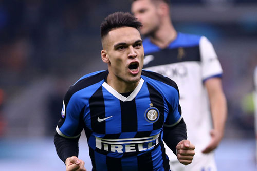 Những pha 'làm xiếc' trên sân cỏ của tiền đạo được Real và Barca săn đón