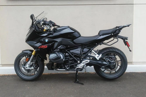 2. BMW R1250RS 2020 (giá: 15.226 euro).