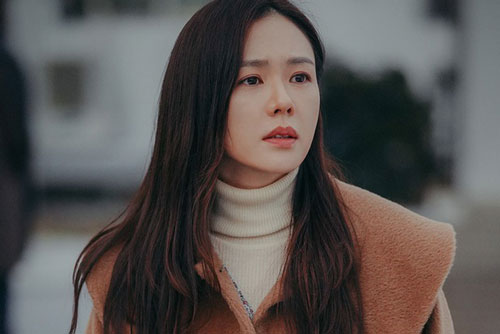 Giận vợ cả tuần vì dám chê mẹ keo kiệt, tôi bật khóc và lớn tiếng trách bà khi chứng kiến nồi cá kho trong mâm cơm tối