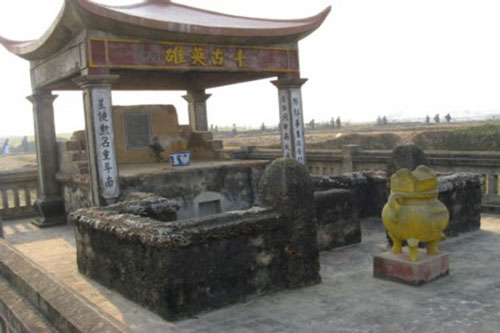 Sứ giả Việt nào khiến vua Trung Quốc bị 'bẽ mặt'?