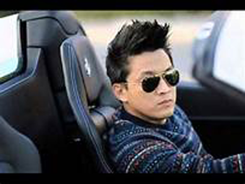 Lam Trường tiết lộ cách giữ gìn hôn nhân với vợ trẻ kém 17 tuổi sau một lần đổ vỡ