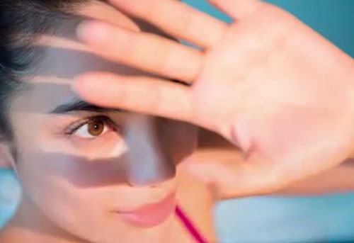 Clip: “Bí kíp” ngăn ngừa “vết chân chim” chị em nên ghi nhớ