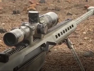 CLIP: "Soi" sức mạnh súng bắn tỉa Barrett M107 của Mỹ
