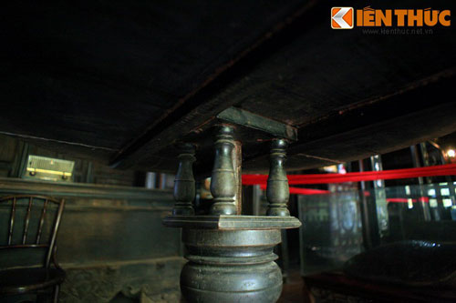 Tận mục chiếc bàn “ma” quay tròn theo ý nghĩ ở Việt Nam