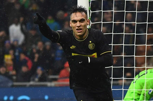 2. Lautaro Martinez (Inter Milan, giá trị hiện nay: 80 triệu euro, mức tăng: 50 triệu euro).