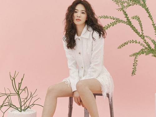 Bất ngờ đổi kiểu tóc, Song Hye Kyo dù 38 tuổi vẫn được khen như gái 20