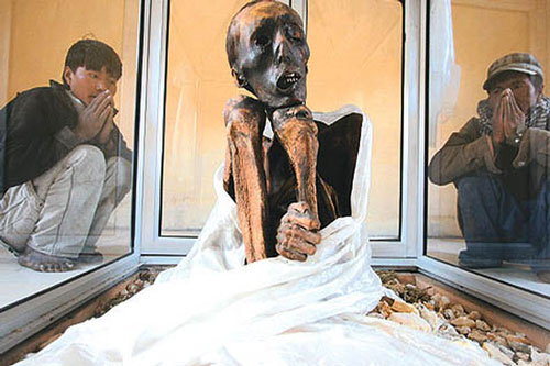 Huyền bí xác chết Tây Tạng 600 năm không phân hủy