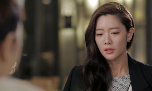 Vợ "chết nửa linh hồn" khi vợ mới của chồng cũ bất ngờ tới tận nhà cầu xin giúp đỡ