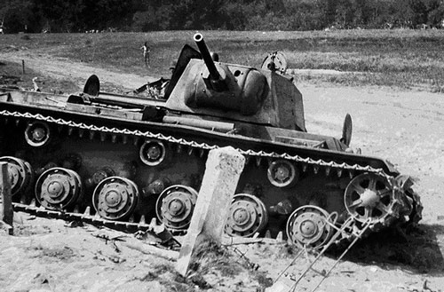 Một xe tăng Liên Xô chặn đứng cả một sư đoàn phát xít Đức