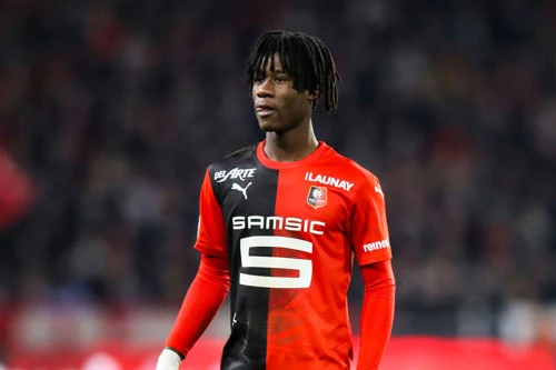 7. Eduardo Camavinga (Stade Rennais, giá trị hiện nay: 35 triệu euro, mức tăng: 31 triệu euro).