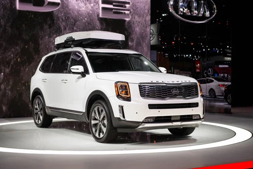 9. Kia Telluride 2020 (giá khởi điểm: 31.690 USD).