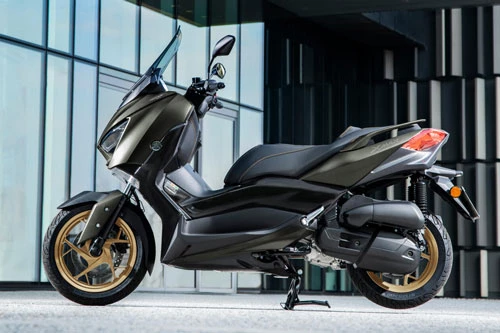 9. Yamaha XMax 400 Tech Max 2020 (giá: 7.199 euro).