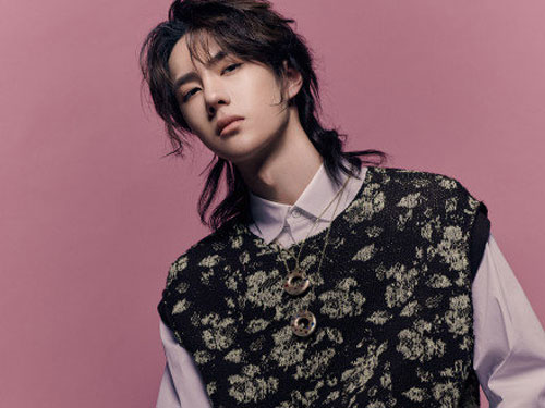 Vương Nhất Bác bất ngờ vượt mặt Tiêu Chiến 'phá đảo' bảng xếp hạng sao Hoa ngữ có doanh số bán tạp chí cao nhất