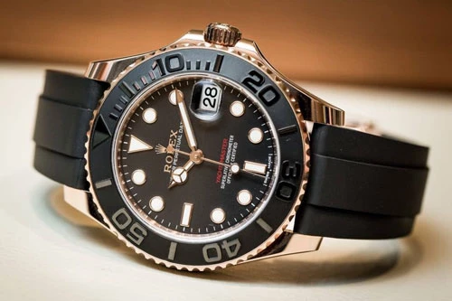 10. Rolex (giá từ 5.000 đến hơn 650.000 USD).