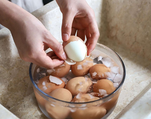 10 sai lầm trong nhà bếp gây hại cho sức khỏe, các bà nội trợ Việt hay mắc