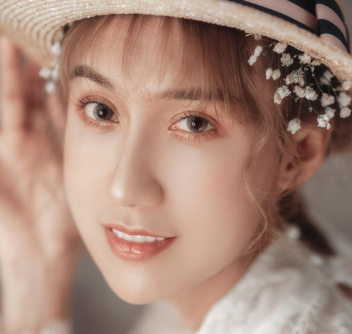 Lynk Lee tung bộ ảnh xinh như công chúa khiến ai cũng ngỡ ngàng