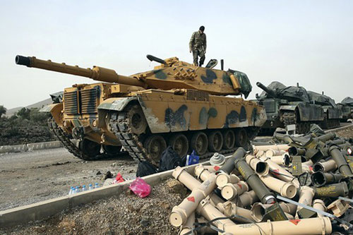 Quân đội Syria tập kích phá hủy loạt xe tăng, thiết giáp của Thổ Nhĩ Kỳ