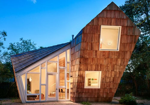 Ngôi nhà 'tổ ong' nghiêng như sắp đổ vẫn đẹp long lanh