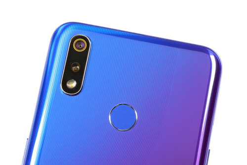 Realme 3 Pro giảm giá sốc tại Việt Nam