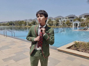 Khoe nhẹ vài ảnh "sương sương" phong cách học sinh, Jack lập tức thu về lượng tương tác khủng