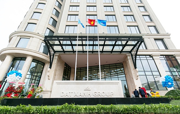 Dòng tiền kinh doanh gặp khó, loạt ngân hàng là "chủ nợ" của Đất Xanh