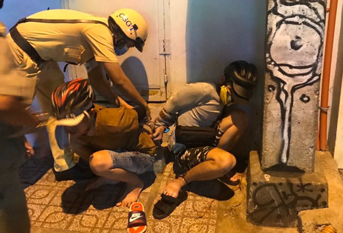 Vây bắt 2 đối tượng đâm gục người giữa trung tâm Sài Gòn